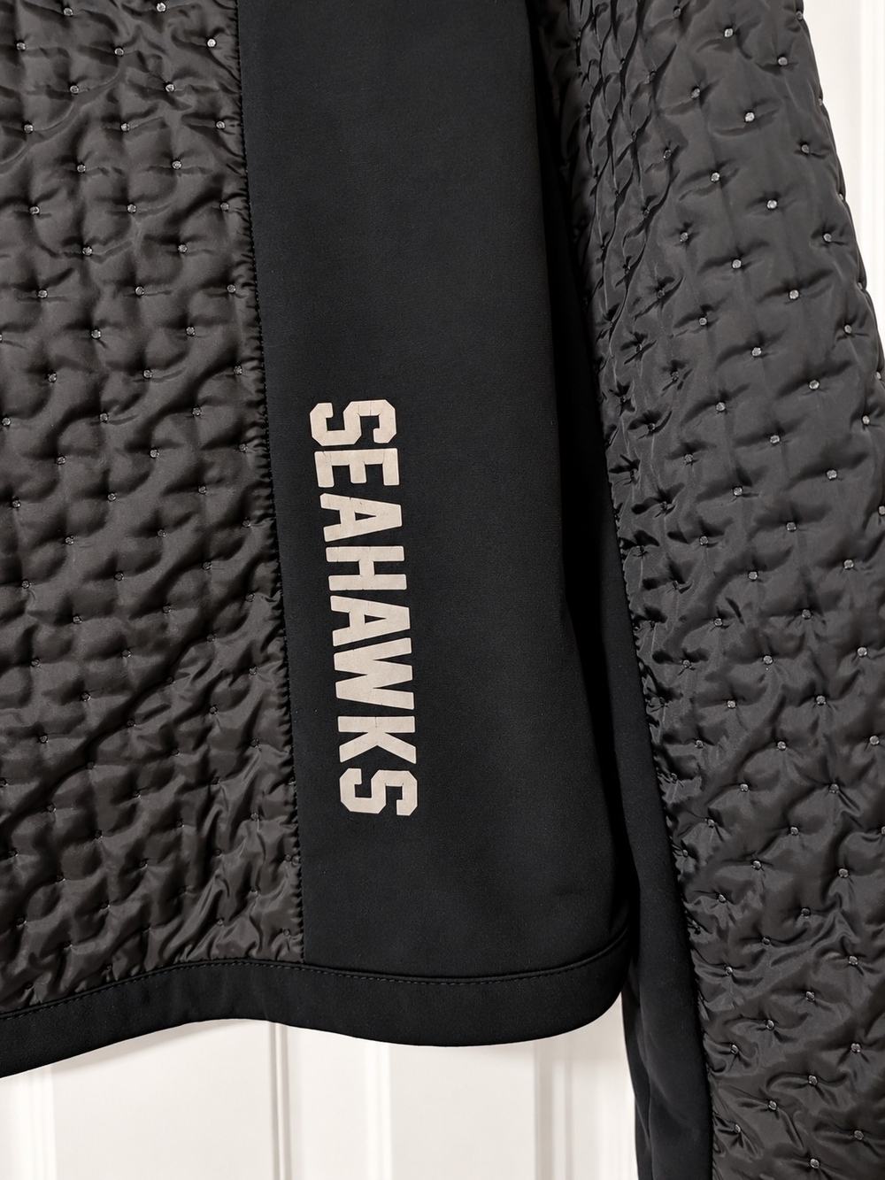 Touch by Alyssa Milano Seattle Seahawks Womans Full Zip Black Quilted Jacket- L - Picture 7 of 7